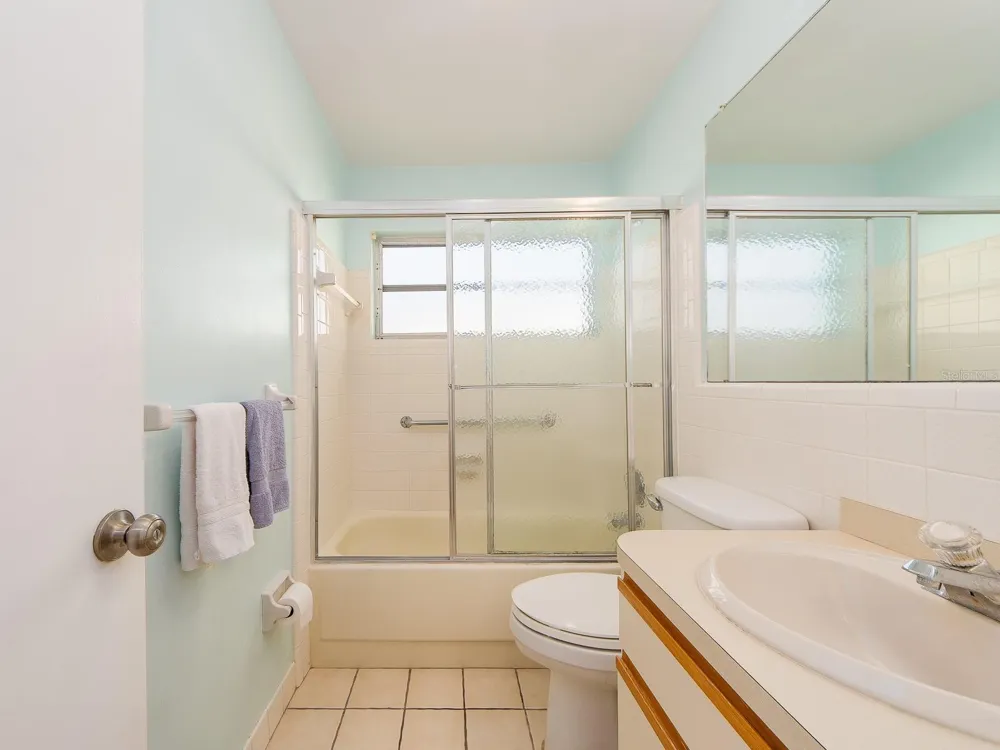9157 140TH WAY Seminole, FL 33776