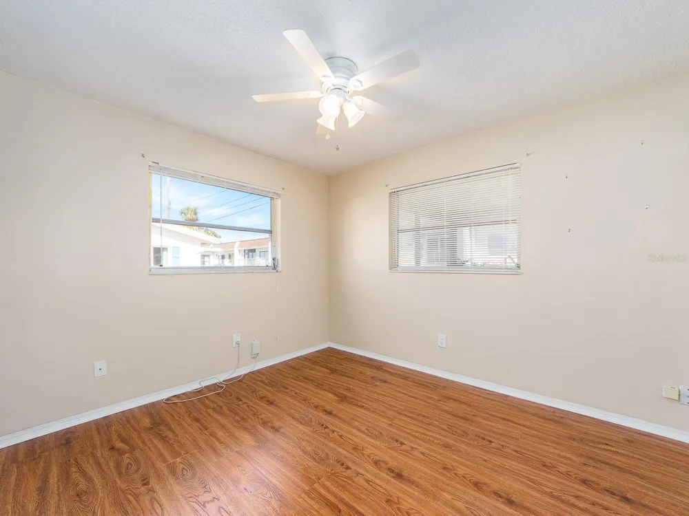 9157 140TH WAY Seminole, FL 33776