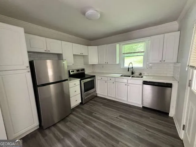 5552 Lakeside DR Union City, GA 30291