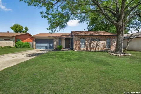 5826 CLIFF WALK DR