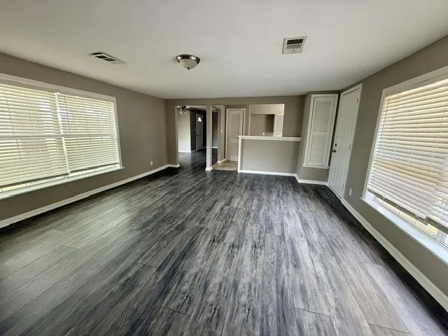 415 E Avenue G Midlothian, TX 76065