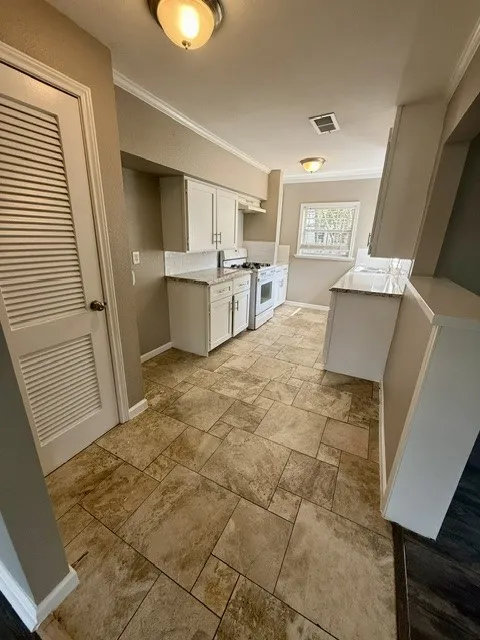 415 E Avenue G Midlothian, TX 76065