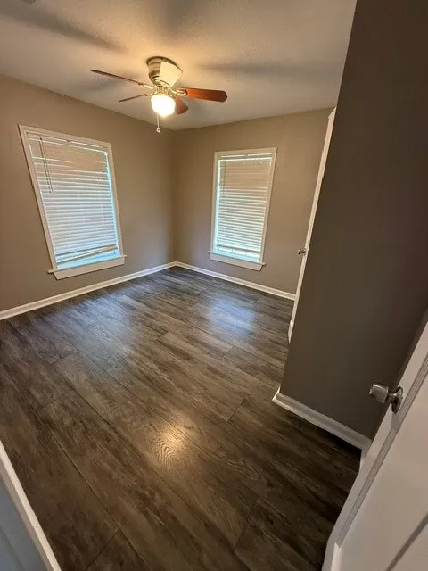 415 E Avenue G Midlothian, TX 76065