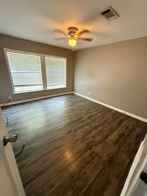 415 E Avenue G Midlothian, TX 76065