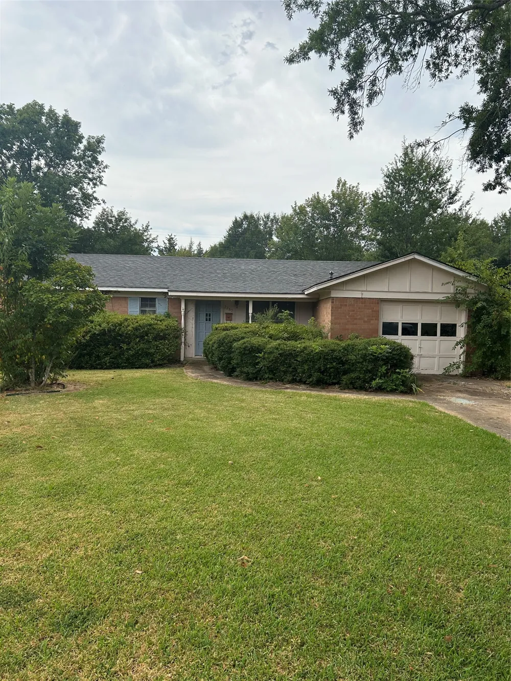 2280 Sycamore Paris, TX 75460