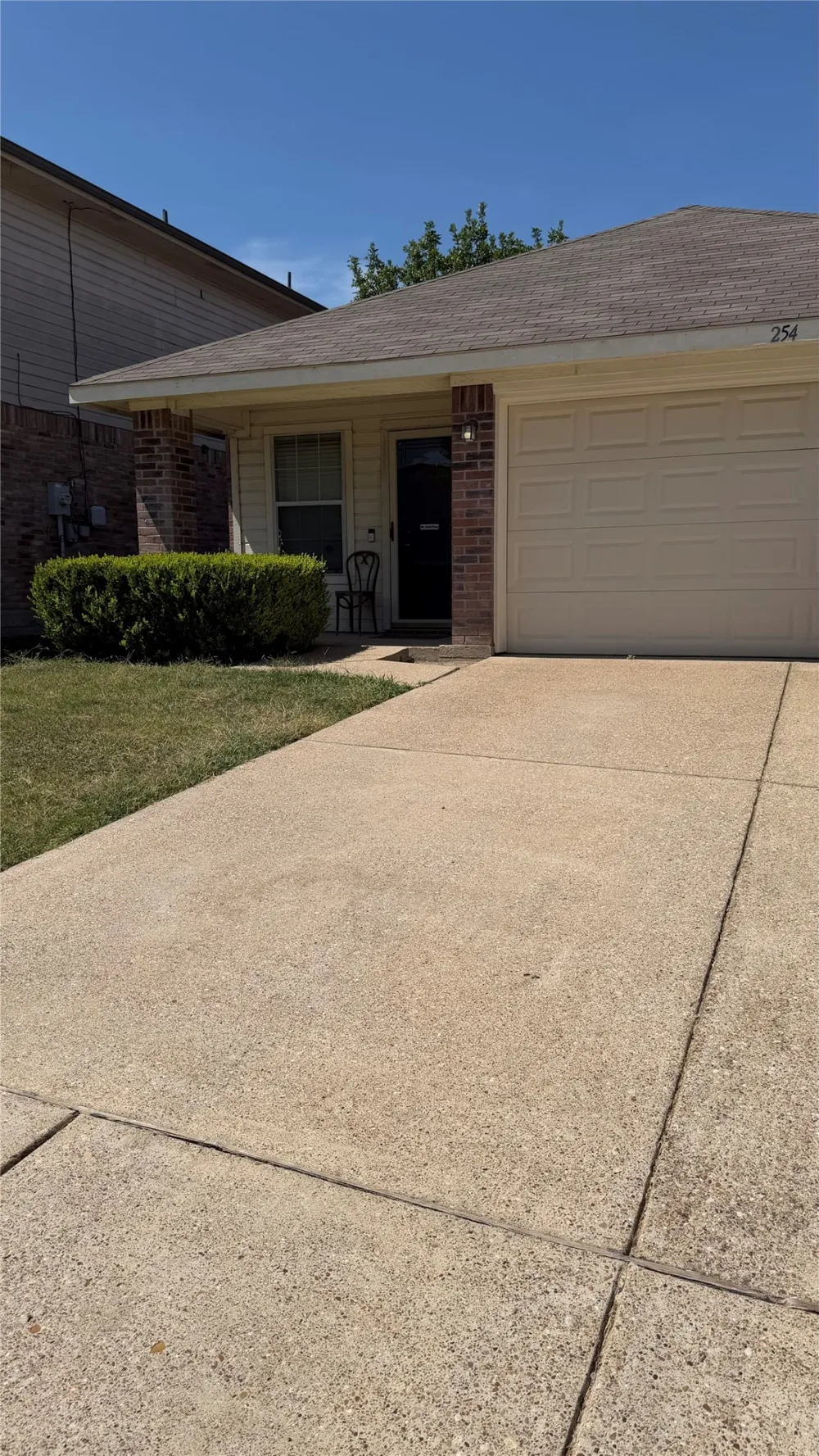 254 Cliff Heights Circle Dallas, TX 75241