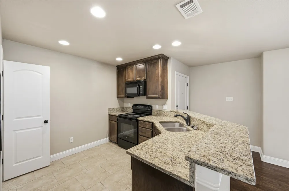 131 Sunburst Court Weatherford, TX 76087