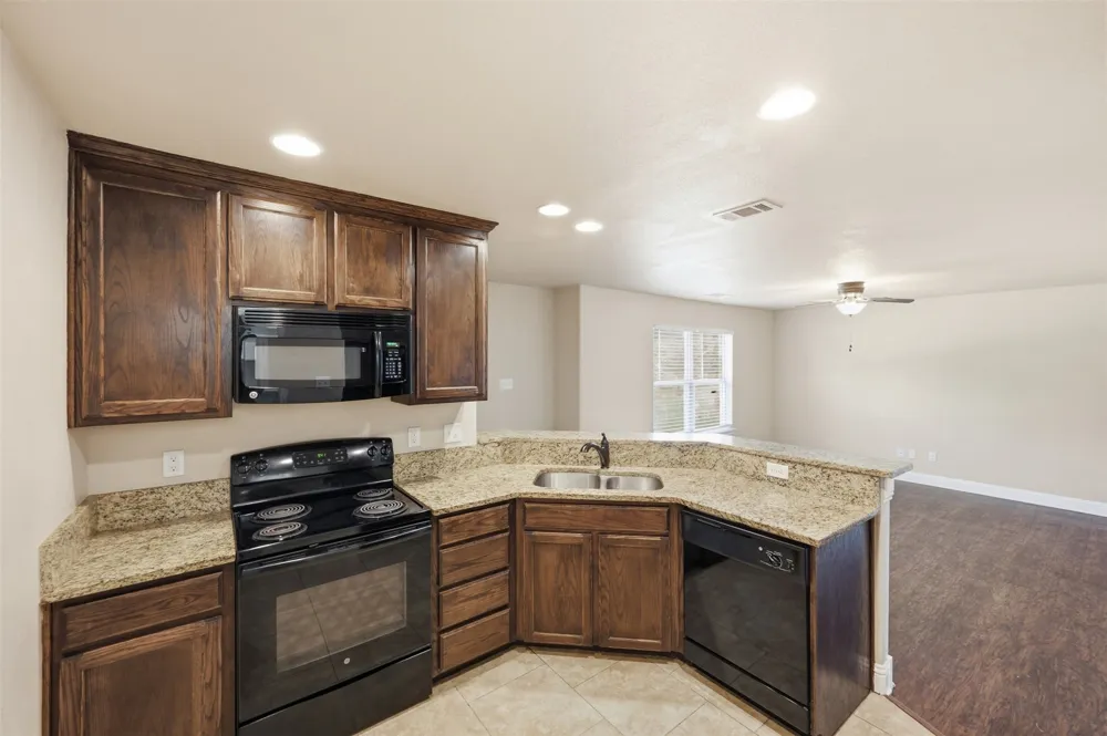 131 Sunburst Court Weatherford, TX 76087