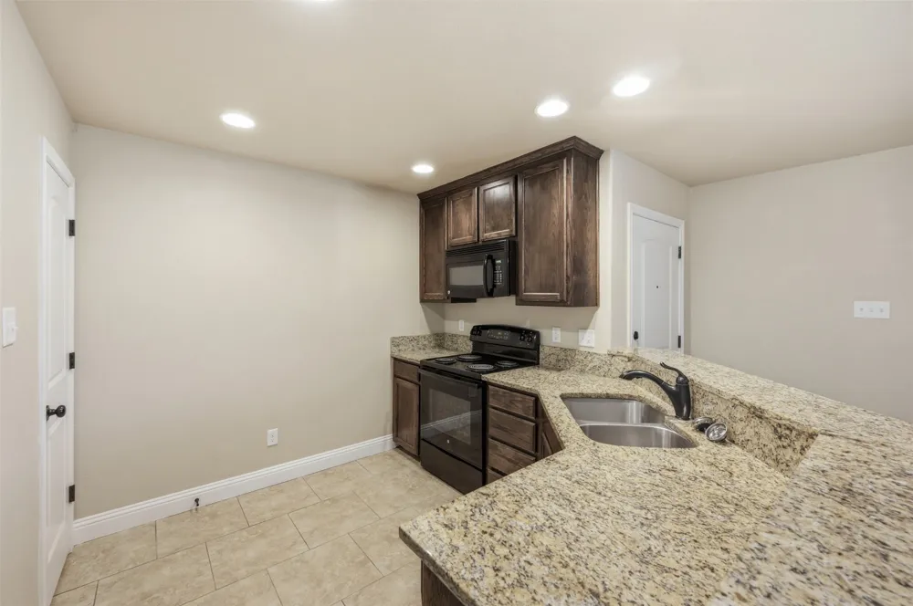 131 Sunburst Court Weatherford, TX 76087