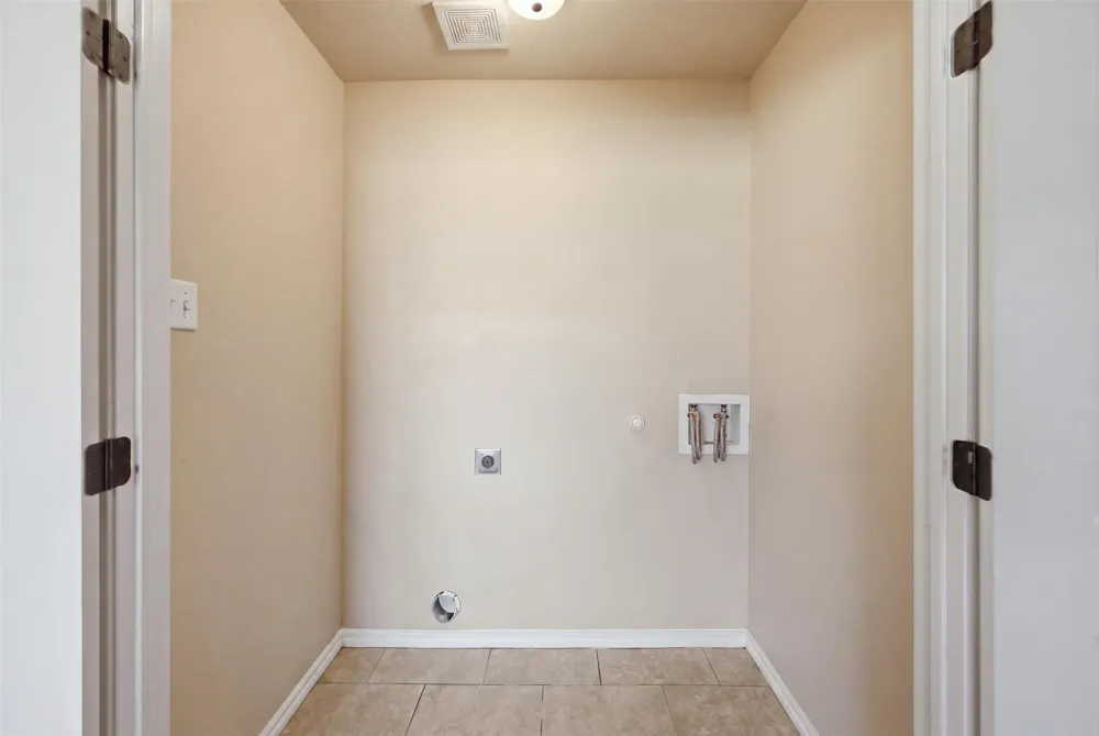 131 Sunburst Court Weatherford, TX 76087