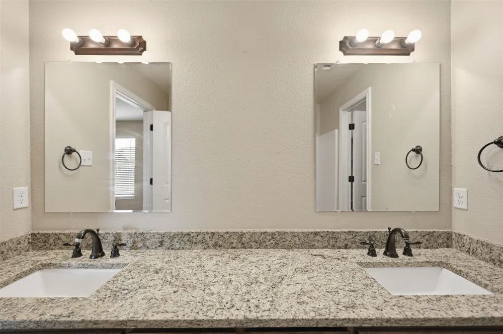 131 Sunburst Court Weatherford, TX 76087