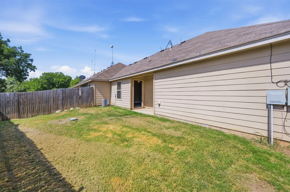 131 Sunburst Court Weatherford, TX 76087