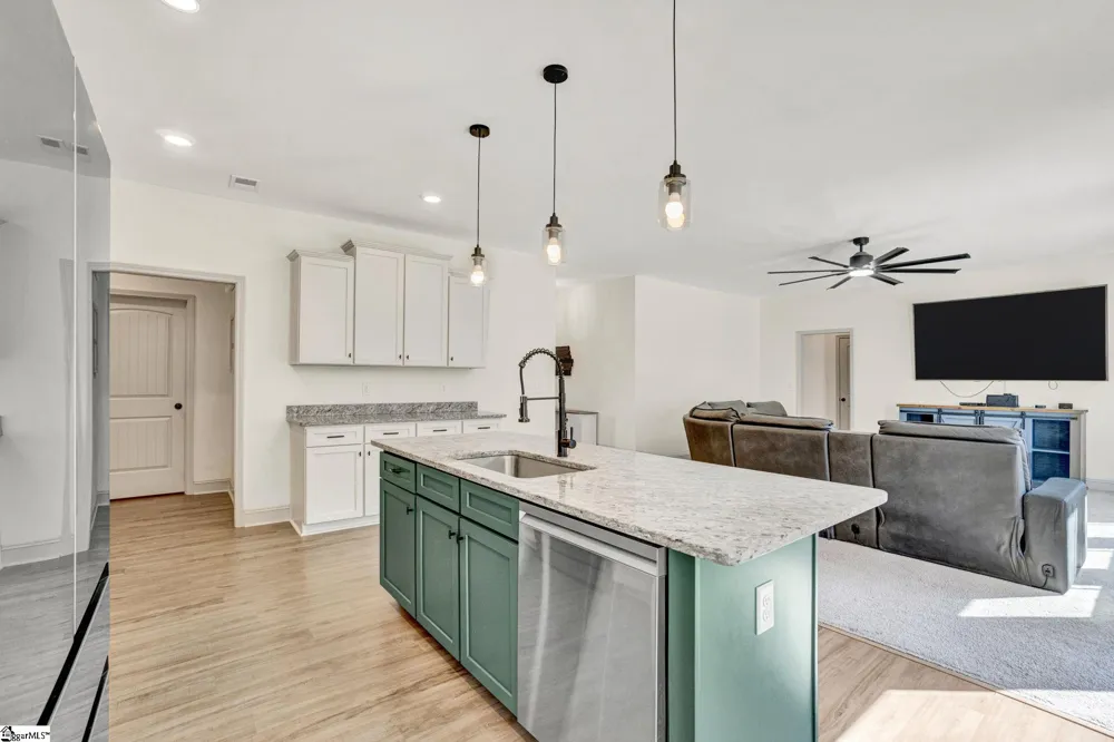 620 Daventon Road Honea Path, SC 29654