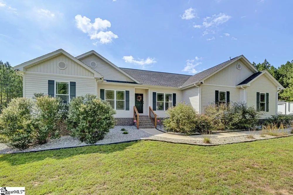 620 Daventon Road Honea Path, SC 29654