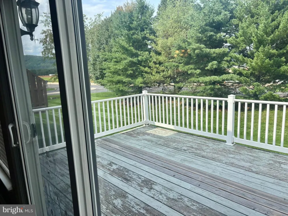 4606 JASMINE DRIVE Center, PA 18034