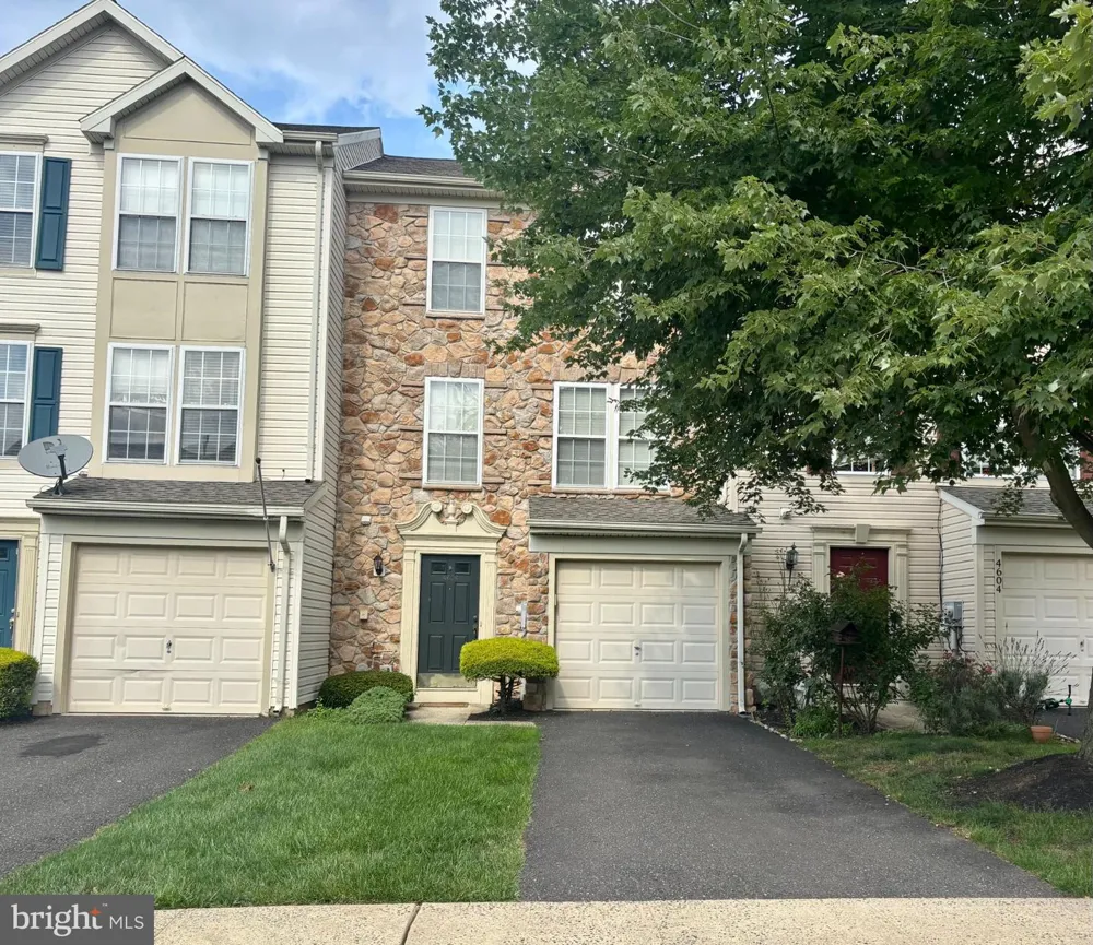 4606 JASMINE DRIVE Center, PA 18034