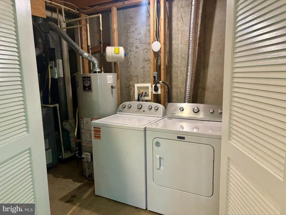 4606 JASMINE DRIVE Center, PA 18034