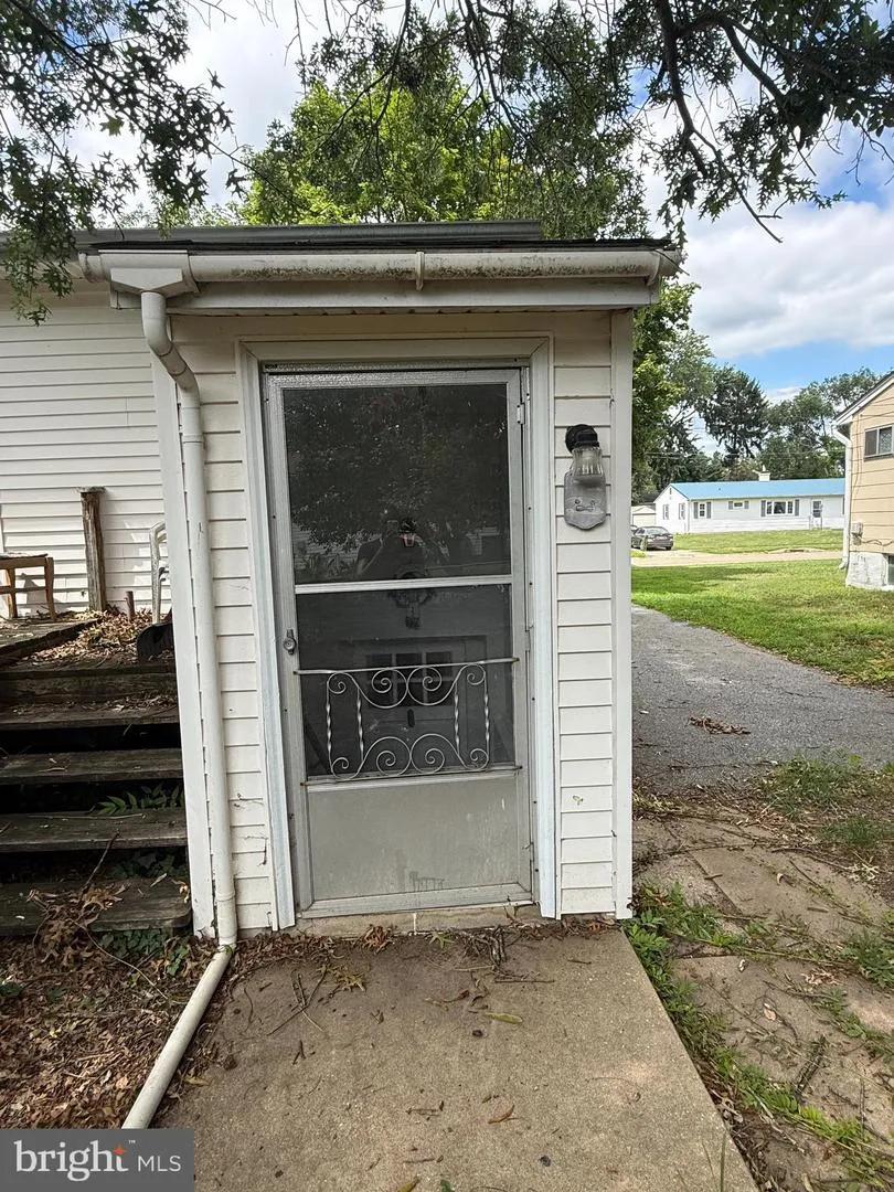 286 RICHARD BASSETT ROAD Dover, DE 19904
