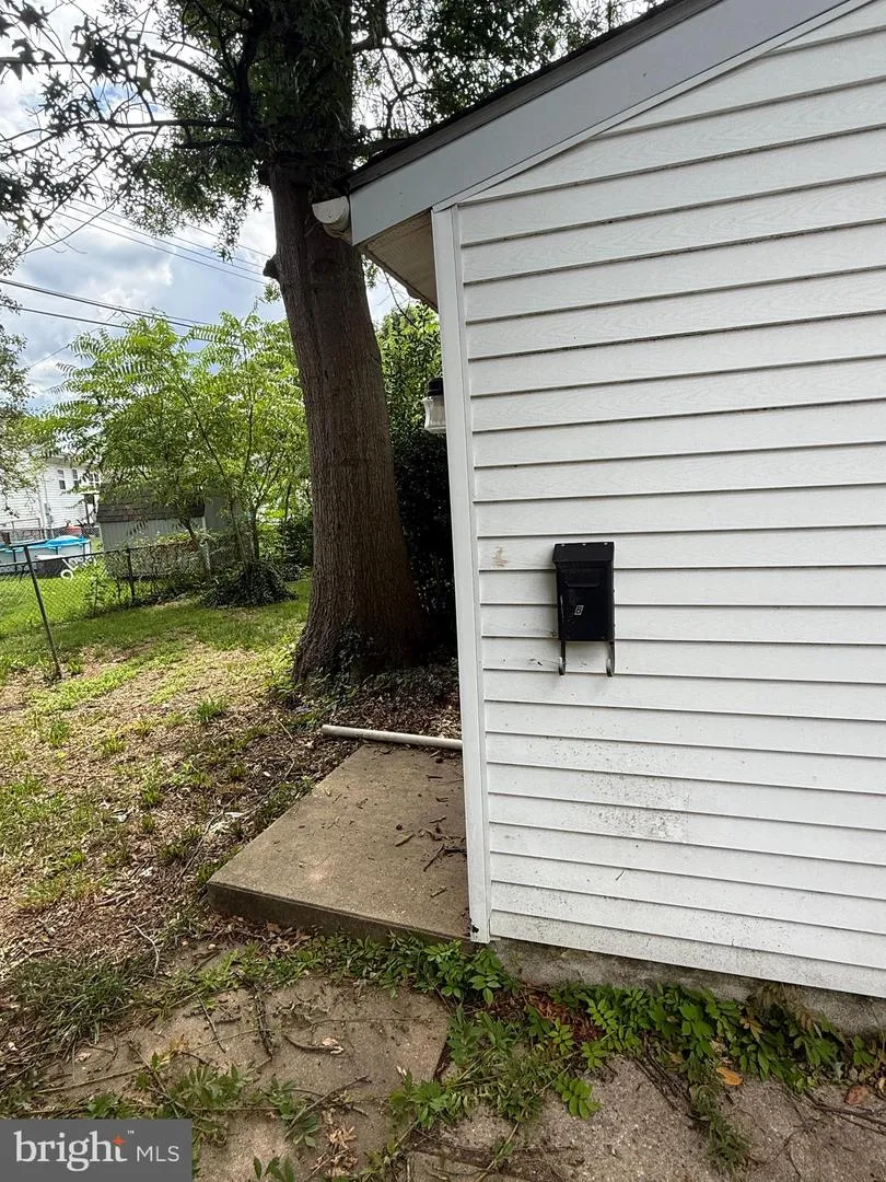 286 RICHARD BASSETT ROAD Dover, DE 19904
