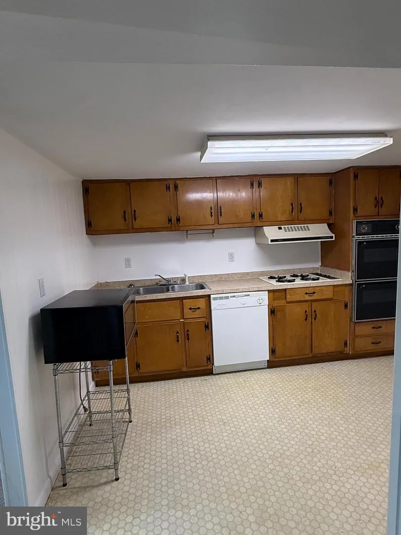 286 RICHARD BASSETT ROAD Dover, DE 19904