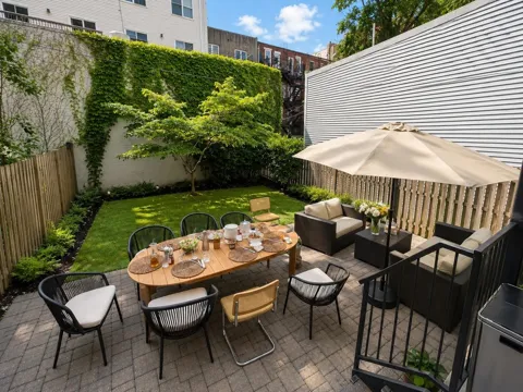 226 PARK AVE