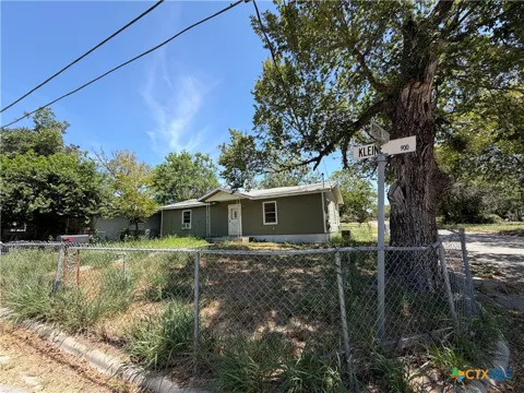 914 Kleine Street