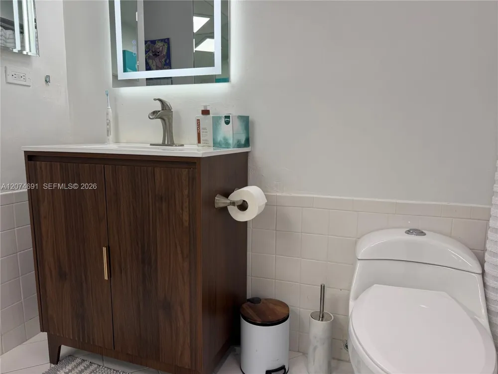 3111 Ocean Dr #1611 Hollywood, FL 33019