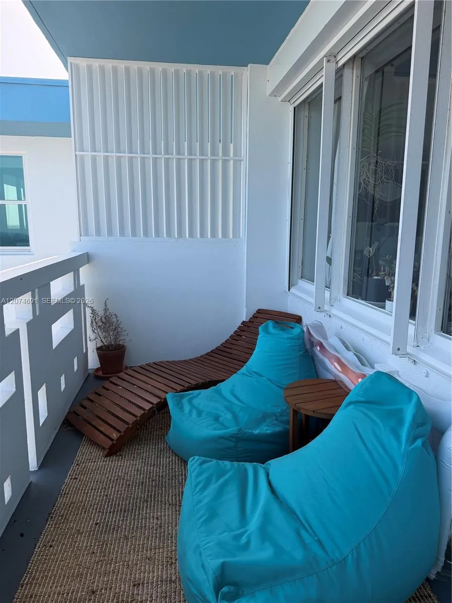 3111 Ocean Dr #1611 Hollywood, FL 33019