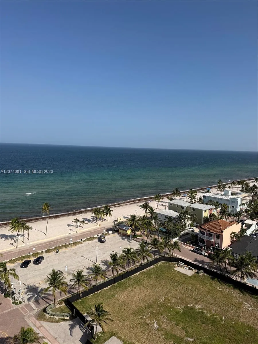 3111 Ocean Dr #1611 Hollywood, FL 33019