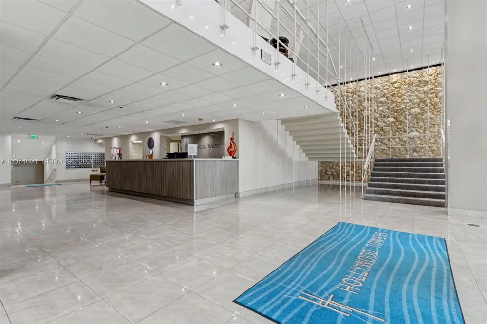 3111 Ocean Dr #1611 Hollywood, FL 33019