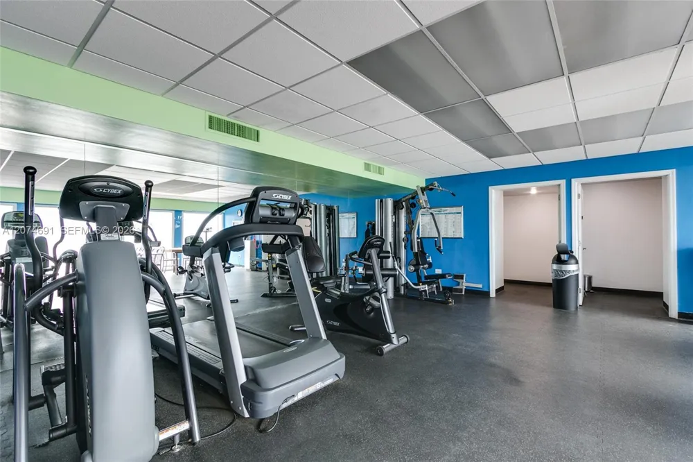 3111 Ocean Dr #1611 Hollywood, FL 33019