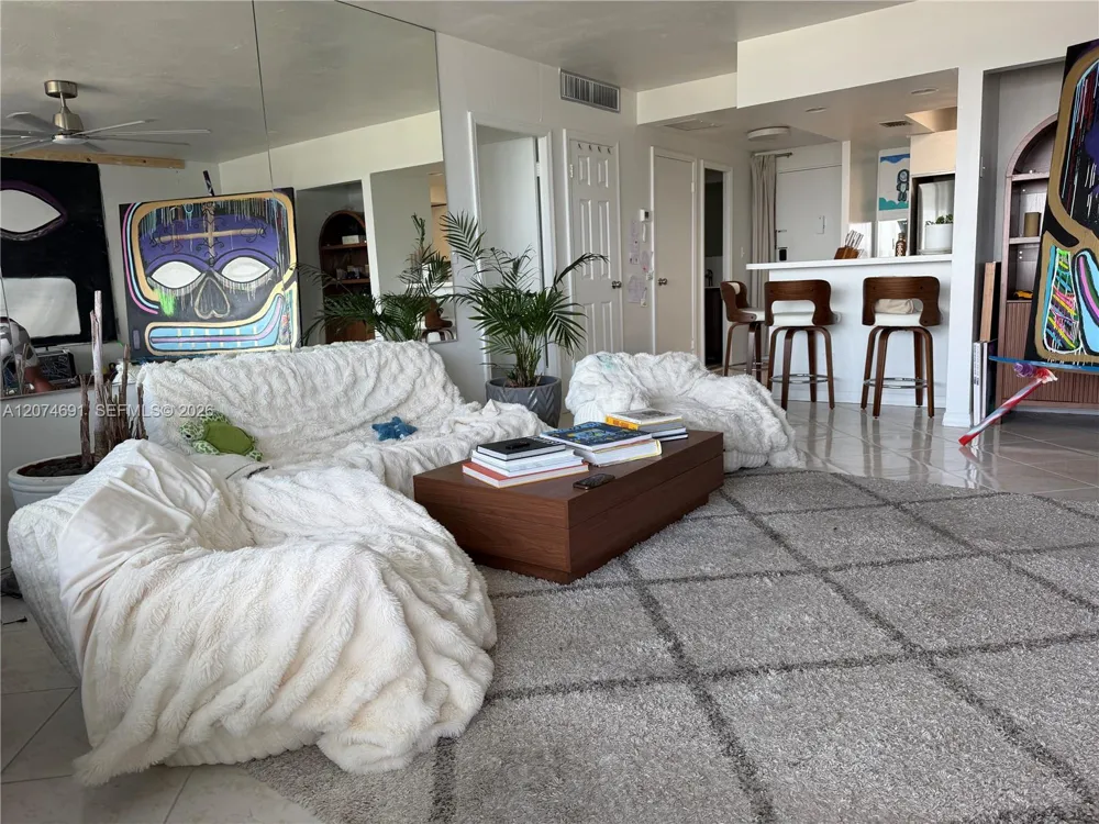 3111 Ocean Dr #1611 Hollywood, FL 33019