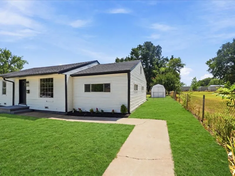 102 W 43rd Street S Sand Springs, OK 74063