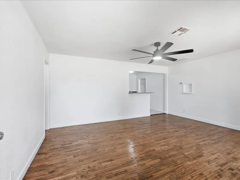102 W 43rd Street S Sand Springs, OK 74063
