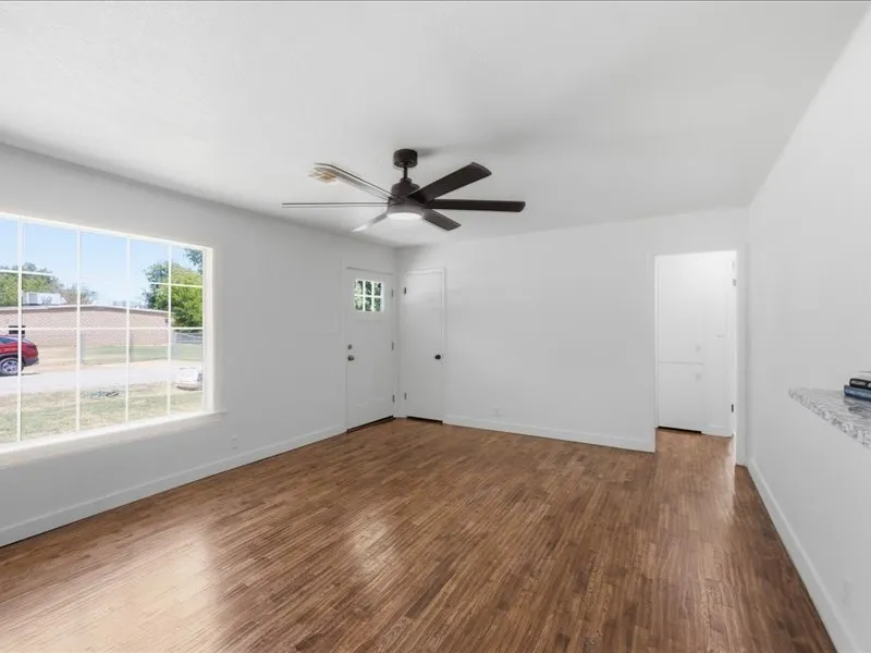 102 W 43rd Street S Sand Springs, OK 74063