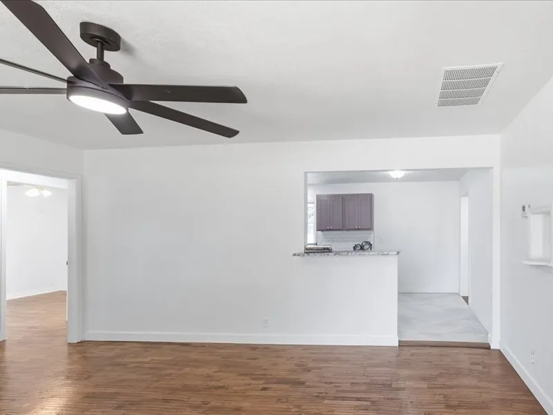 102 W 43rd Street S Sand Springs, OK 74063