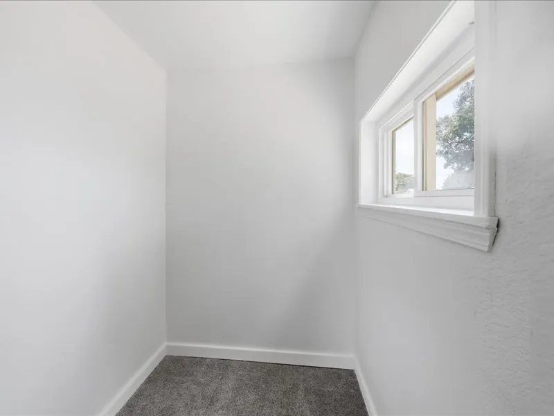 102 W 43rd Street S Sand Springs, OK 74063
