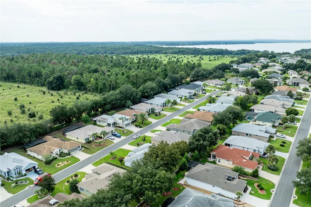 5154 INDIAN OCEAN LOOP Tavares, FL 32778