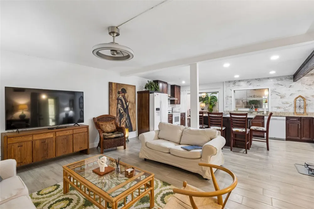 638 SAUSALITO BOULEVARD #B5 Casselberry, FL 32707