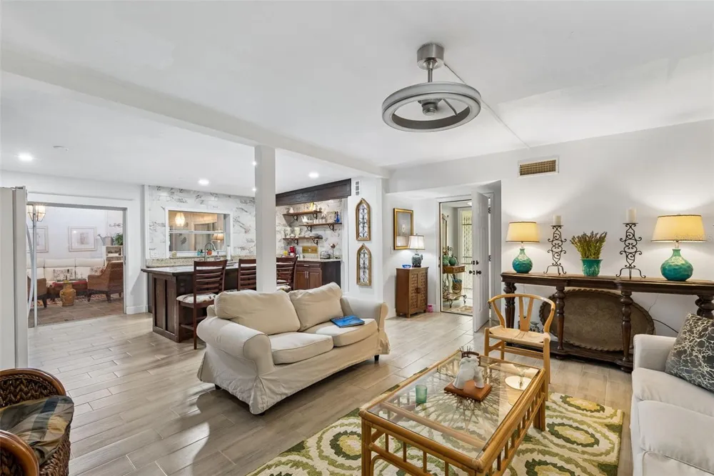 638 SAUSALITO BOULEVARD #B5 Casselberry, FL 32707