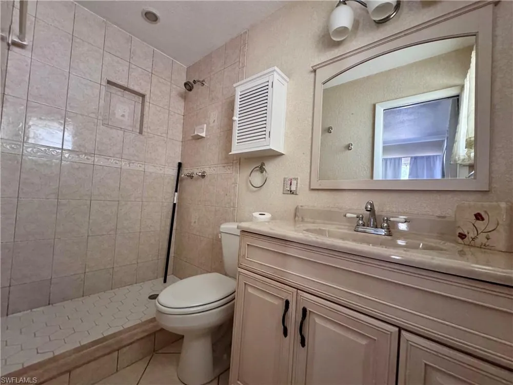 22215 Oneida Avenue Port Charlotte, FL 33952