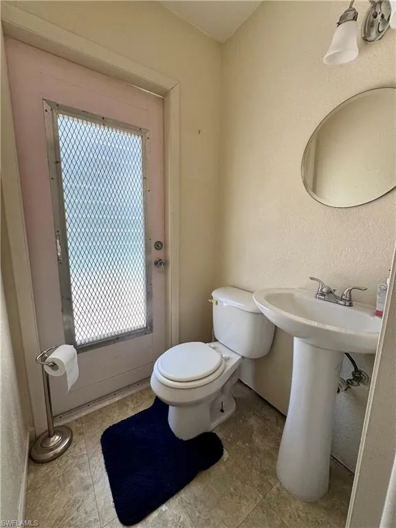22215 Oneida Avenue Port Charlotte, FL 33952