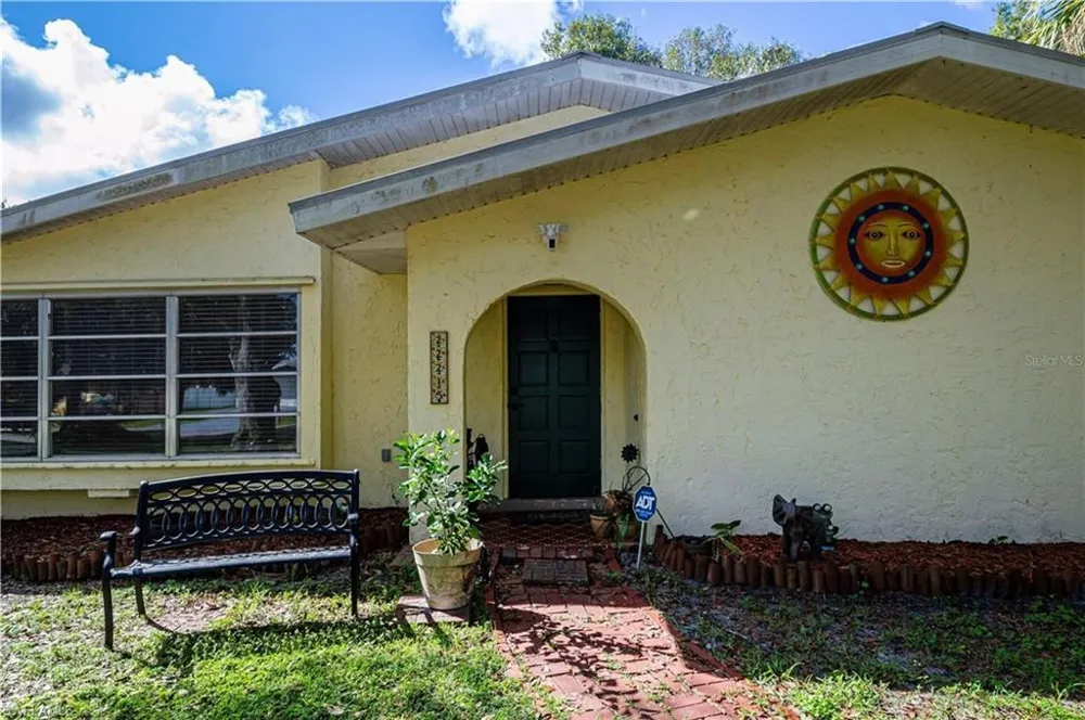 22215 Oneida Avenue Port Charlotte, FL 33952