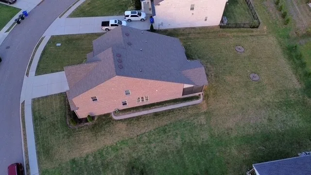 1806 Ableson Way Columbia, TN 38401