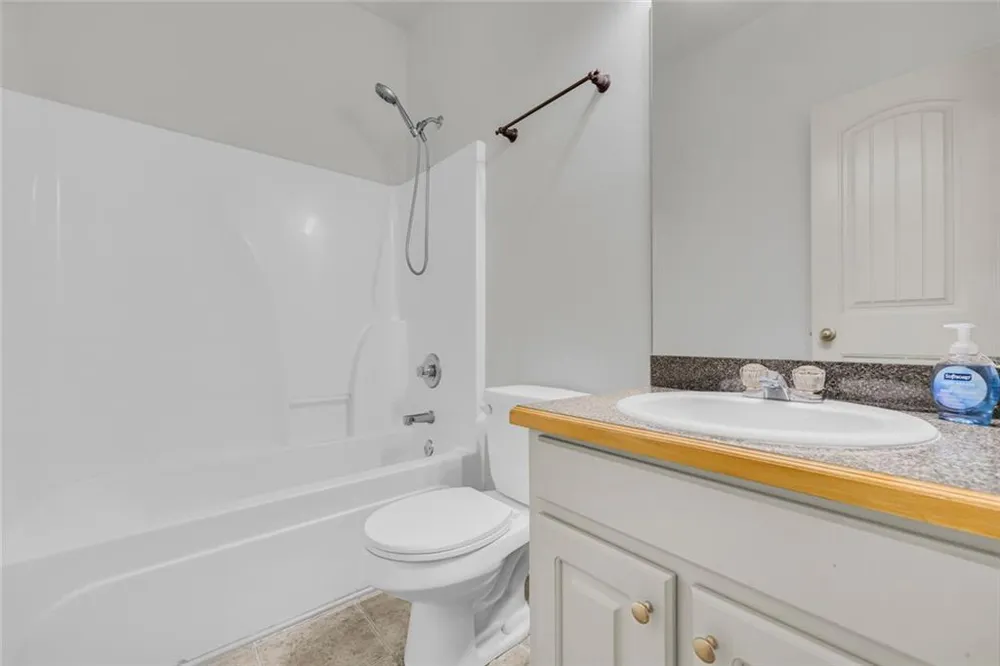 1412 Silvergate Way Winder, GA 30680