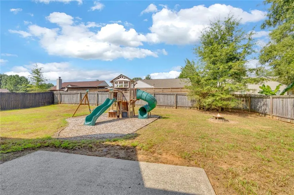 1412 Silvergate Way Winder, GA 30680