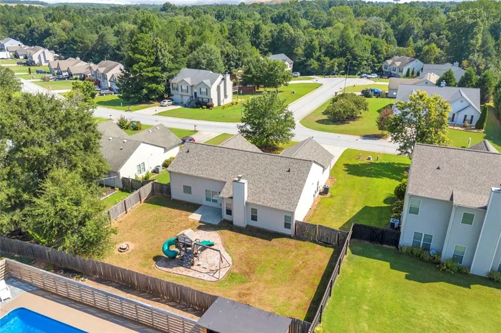 1412 Silvergate Way Winder, GA 30680