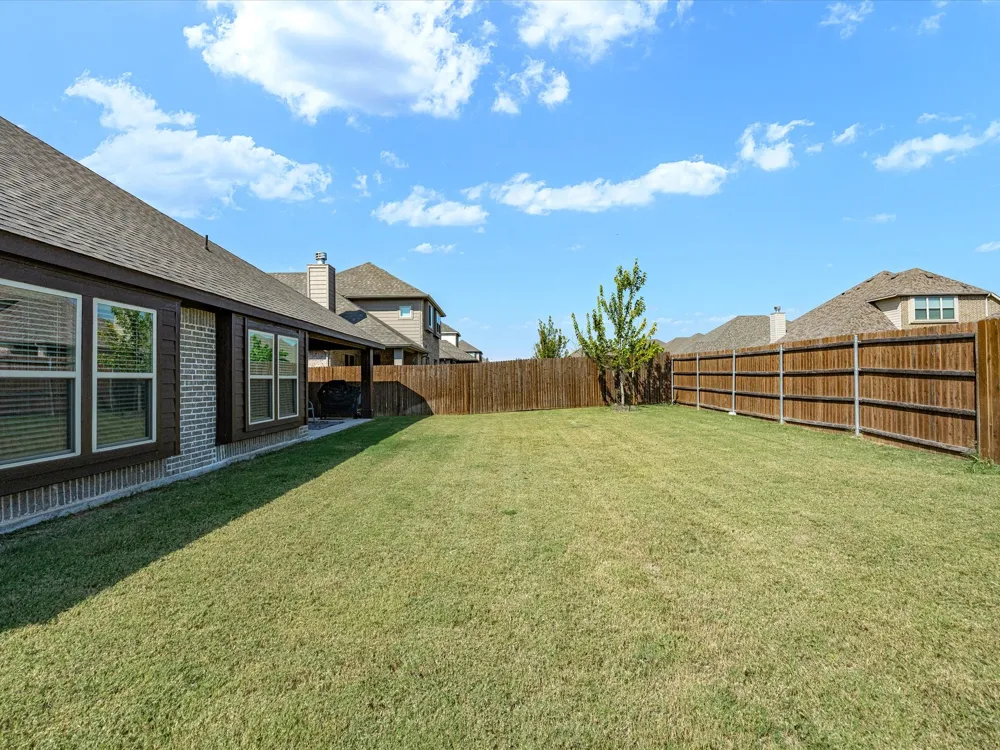 293 Resting Place Road Waxahachie, TX 75165