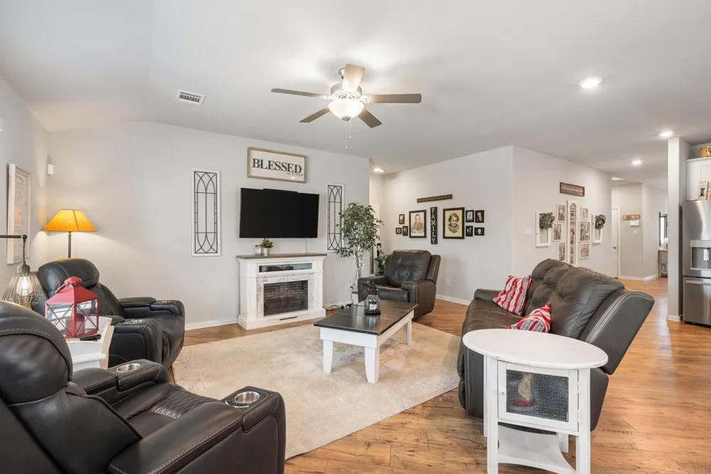 3254 McCallister Way Royse City, TX 75189