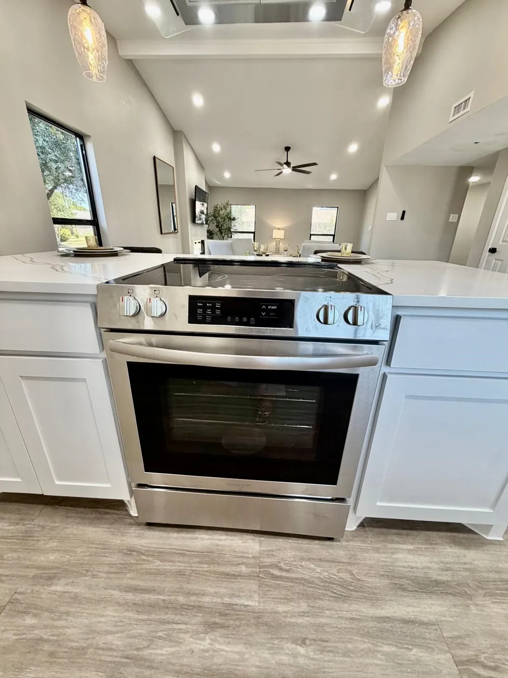 1810 Sandra Lane Grand Prairie, TX 75052